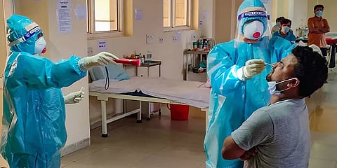 தமிழகத்தில் 14,000-ஐ நெருங்கியது தினசரி கொரோனா பாதிப்பு - சென்னையில் 6 ஆயிரத்தை தாண்டியது