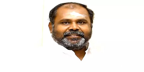 பொங்கலுக்குள் இலவச வேட்டி சேலையை அரசு வழங்குமா? முன்னாள் அமைச்சர் உதயகுமார் கேள்வி