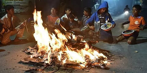 "விமான நிலையத்தை சுற்றி பழைய பொருட்கள் எரிப்பதை தவிர்க்கவும்"- சென்னை விமான நிலையம்