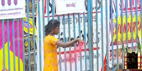 பாலமேடு ஜல்லிக்கட்டு களத்தில் கெத்து காட்டிய சிறுமிகள்