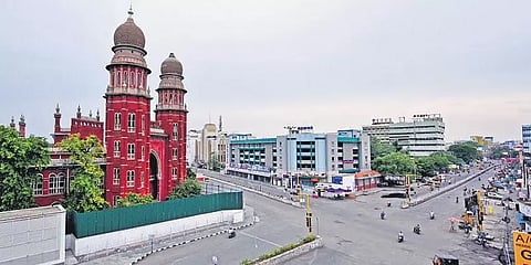 முழு ஊரடங்கு காரணமாக சென்னையில் மூடப்பட்ட மேம்பாலங்கள்