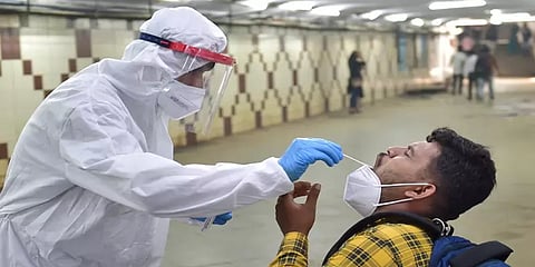 கொரோனா பரிசோதனையை மாநில அரசுகள் குறைக்க வேண்டாம் - மத்திய அரசு கடிதம்