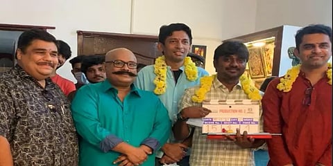 இயக்குநர் பாலாஜி மோகன் தயாரிக்கும் வெப் சீரிஸ் - பூஜையுடன் தொடங்கியது படப்பிடிப்பு