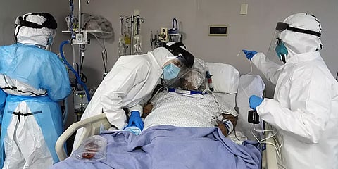 தமிழ்நாட்டில் கடந்த இரு வாரத்தில் இரட்டிப்பான ஐ.சி.யூ. நோயாளிகள் எண்ணிக்கை