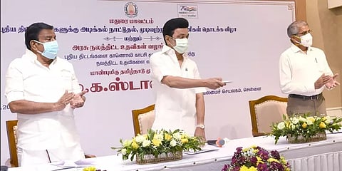 மதுரை மீனாட்சி அம்மன் கோயிலில் 2 ஆண்டுகளில் குடமுழுக்கு - மு.க.ஸ்டாலின் அறிவிப்பு