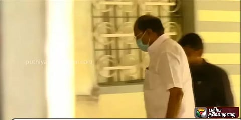 முன்னாள் அமைச்சர்களை தொடரும் ரெய்டு - அதிரடி சோதனையா? அரசியல் காழ்ப்புணர்ச்சியா?