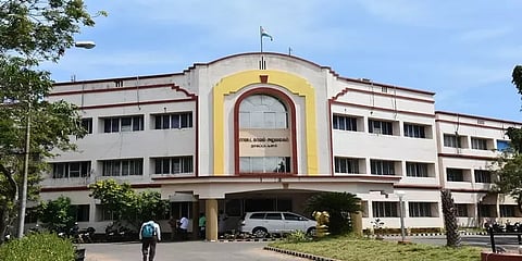 இளைஞர் மண்டை உடைந்த விவகாரம்: அறிக்கை சமர்பிக்க நாகை எஸ்பிக்கு மனித உரிமை ஆணையம் உத்தரவு