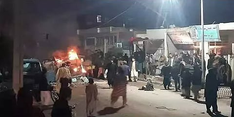 ஆப்கானிஸ்தான்: மினி பேருந்தில் குண்டு வெடித்து 7 பேர் உயிரிழப்பு