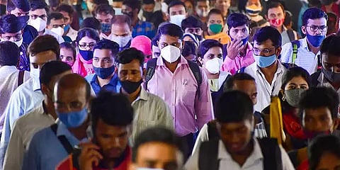 சமூகபரவல் நிலையை எட்டிய ஒமைக்ரான்… மத்திய அரசின் அறிவிப்பு உணர்த்துவது என்ன?