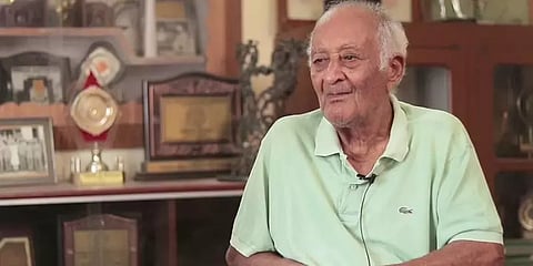 இந்திய ஹாக்கி அணியின் முன்னாள் கேப்டன் சரண்ஜித் சிங் மாரடைப்பால் மரணம்