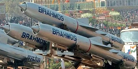 இந்தியாவின் பிரம்மோஸ் ஏவுகணையை வாங்குகிறது பிலிப்பைன்ஸ்