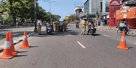 கேரளாவில் கட்டுப்பாடுகளுடன் கூடிய ஞாயிறு முழு முடக்கம்
