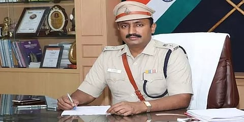 பள்ளி மாணவரிடம் சிக்கிய தடைசெய்யப்பட்ட கஞ்சா பொட்டலங்கள் - மதுரை எஸ்பி கடும் எச்சரிக்கை