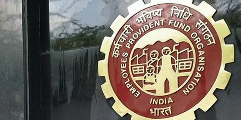 மத்திய அரசு ஊழியர்களின் ஊதிய பிடித்தம் உயர்வு: மத்திய பட்ஜெட்டில் அறிவிப்பு