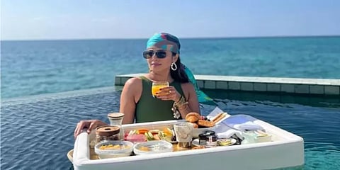 மாலத்தீவில் மாளவிகா மோகனன்: புகைப்படத் தொகுப்பு