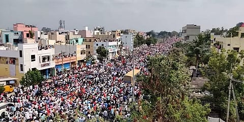 "சலோ விஜயவாடா" - ஆந்திராவில் 50 ஆயிரத்துக்கும் மேற்பட்ட அரசு ஊழியர்கள் பேரணி