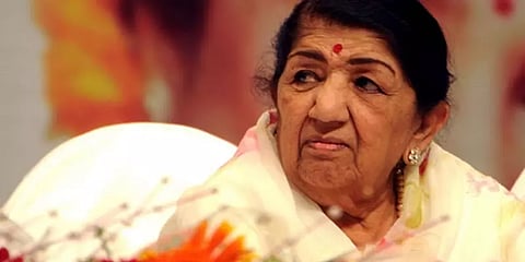 வெண்டிலேட்டர் உதவியுடன் சிகிச்சை.. பாடகி லதா மங்கேஷ்கரின் உடல்நிலை மீண்டும் கவலைக்கிடம்