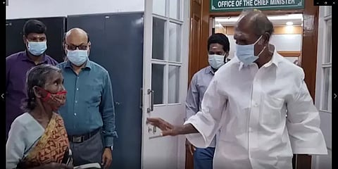 இதுதான் பாசக்காவியம்! 2 ஆண்டுகள்.. 21 முறை.. காணாமல் போன மகனைத் தேடி அலையும் அபலைத்தாய்!