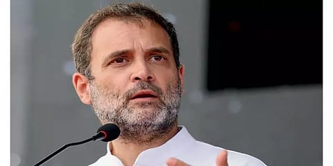 “ஹிஜாப்புக்கு ஏன் இடையூறு?; சரஸ்வதி யாரையும் வேறுபடுத்திப் பார்ப்பதில்லை” - ராகுல் ட்வீட்