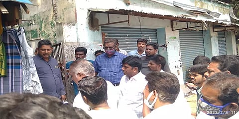 கோயிலுக்குச் சொந்தமான இடங்களில் 5.88 கோடி வாடகை பாக்கி - சீல்வைத்த அதிகாரிகள்