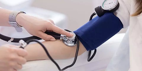 உயர் ரத்த அழுத்தம் இருப்பவர்களுக்கு பாராசிட்டமல் ஆபத்தா? - எச்சரிக்கும் புதிய ஆய்வு