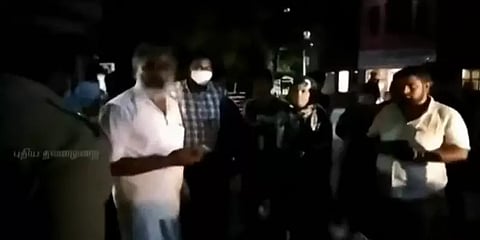 ”திமுகவுக்கு ஆதரவாக தேர்தல் அதிகாரிகள்”- தருமபுரி வேட்பாளர்கள் போராட்டம்