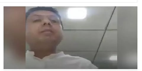 உ.பி: கடன் தொல்லை - பேஸ்புக் நேரலையில் தற்கொலைக்கு முயன்ற வணிகர், மனைவி மரணம்