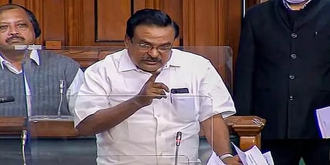 தமிழில் கேள்வி கேட்ட உறுப்பினர், இந்தியில் பதிலளித்த அமைச்சர் - மக்களவையில் சூடான விவாதம்