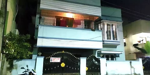 சென்னை: வளசரவாக்கத்தில் வீட்டின் பூட்டை உடைத்து 26 சவரன் தங்க நகை கொள்ளை