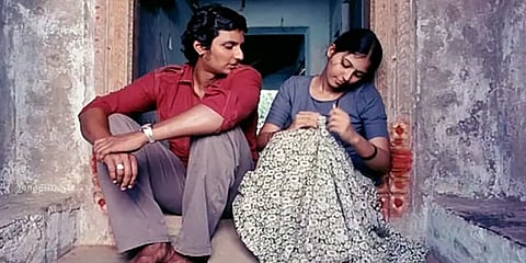 'நெஜமாத்தான் சொல்றியா?’.. பிரபாகர்களும், ஆனந்திகளும் வாழும் காதல் உலகம்.. ’கற்றது தமிழ் ‘!