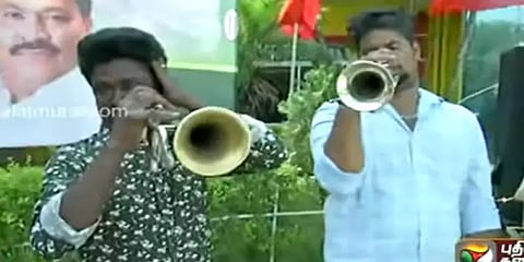 இசைக் கலைஞர்களுக்கு மறுவாழ்வு கொடுத்துள்ள உள்ளாட்சித் தேர்தல்