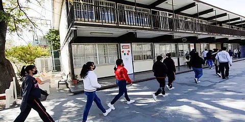 உக்ரைன் -ரஷ்யா இடையில் போர் பதற்றம்: மாணவர்கள், இந்தியர்களுக்கு மத்திய அரசு அறிவுறுத்தல்