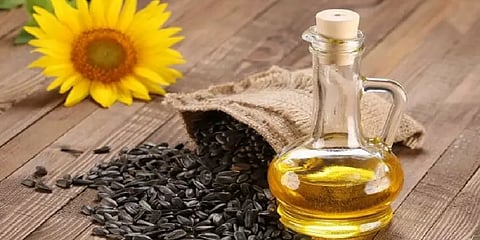 உக்ரைன் போர் பதட்டம் எதிரொலி: இந்தியாவில் சூரியகாந்தி எண்ணெய்க்கு தட்டுபாடு ஏற்படும் நிலை!