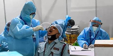 இந்தியா: தொடர்ந்து குறையும் தினசரி கொரோனா பாதிப்பு