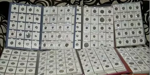 முகலாய பேரரசர்கள் முதல் பிரிட்டிஷ்காரர்கள் வரை: நாணயங்கள் சேகரிப்பில் அசத்தும் ஐ.டி ஊழியர்