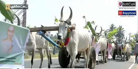 ”வள்ளுவர் டூ வாலி” - சீர்வரிசையாக வழங்கப்பட்ட தமிழ் நூல்கள்! கவனத்தை ஈர்த்த திருமணம்