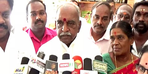 வாக்குச்சாவடி ஹிஜாப் விவகாரம்: பாஜக முகவருக்கு ஆதரவாக பொன்.ராதாகிருஷ்ணன் கருத்து