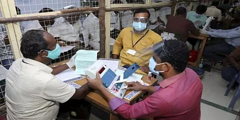 உள்ளாட்சித் தேர்தல் முடிவுகள்: மாநகராட்சிகளில் எந்த கட்சி முன்னிலை? விவரம் இங்கே