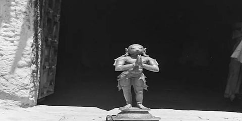 500 ஆண்டுகள் பழமையான அனுமன் சிலை ஆஸ்திரேலியாவில் இருந்து மீட்பு - நடந்தது என்ன?