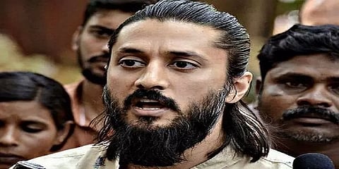 ஹிஜாப் வழக்கை விசாரித்த நீதிபதிக்கு எதிராக ட்வீட் - கன்னட நடிகர் கைது