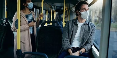 அயர்லாந்து: முகக்கவசம் அணிவது கட்டாயம் என்ற கட்டுப்பாடு நீக்கம்