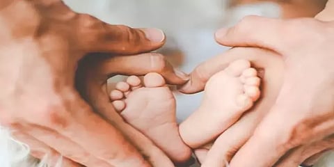 குழந்தையை தத்தெடுக்க இனி இது தேவையில்லை! - நீதிமன்றம் சூப்பர் உத்தரவு