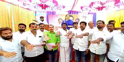 முன்னாள் முதல்வர் ஜெயலலிதாவின் பிறந்த நாளில் அதிமுக ஐடி விங் நிர்வாகிகள் சபதம்