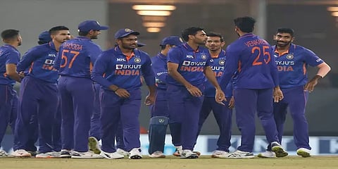 இந்தியா அபார பந்துவீச்சு: வெற்றிக்கு முயற்சி செய்யாமலேயே தோற்ற இலங்கை!