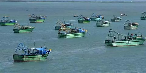 மீண்டும் தொடரும் மீனவர் கைது... அச்சத்தில் ராமேஸ்வர மீனவர்கள்! அரசுகள் உதவ கோரிக்கை