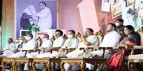 ”13 வயதில் இருந்தே களத்தில் இருப்பவர் மு.க.ஸ்டாலின்” - பினராயி விஜயன், உமர் புகழாரம்