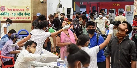 "3 அலைகளிலும் இதுதான் முதன்முறை" - தமிழகத்தில் தினசரி கொரோனா பாதிப்பு நிலவரம்