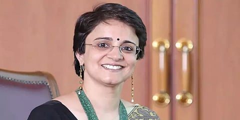 'ஐசிஐசிஐ வங்கியில் பணி' to 'செபியின் தலைவர் பதவி' - யார் இந்த மாதபி பூரி பச்?