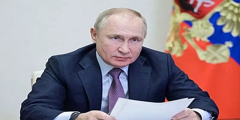 அமைதியான முறையில் பிரச்சனைக்கு தீர்வு காண உக்ரைன் முட்டுக்கட்டையாக உள்ளது : புதின்