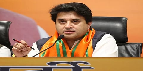 உக்ரைனில் இருந்து இதுவரை மீட்கப்பட்ட இந்திய மாணவர்கள் எத்தனை பேர்? - மத்திய அமைச்சர் பதில்